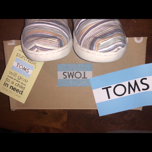đRESERVEDđMini Striped Boyâs Toms 13.5đGreat Conditionđ - Picture 8 of 8